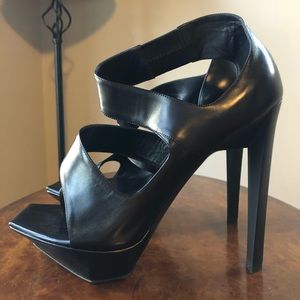 Jil Sander Asymmetric Sandals 39